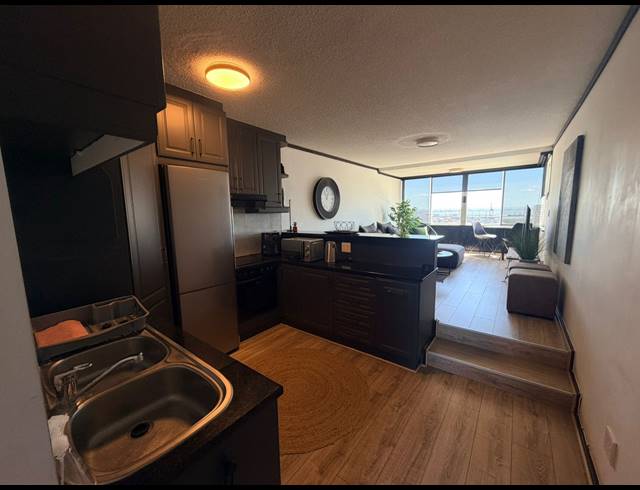 3 BEDROOM APARTMENT TO LET IN HUMEWOOD